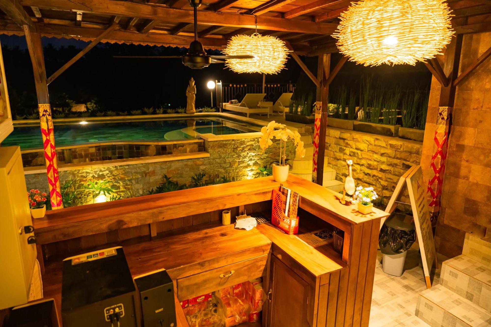 The Pyramid Ubud River Villas กีอันยาร์ ภายนอก รูปภาพ