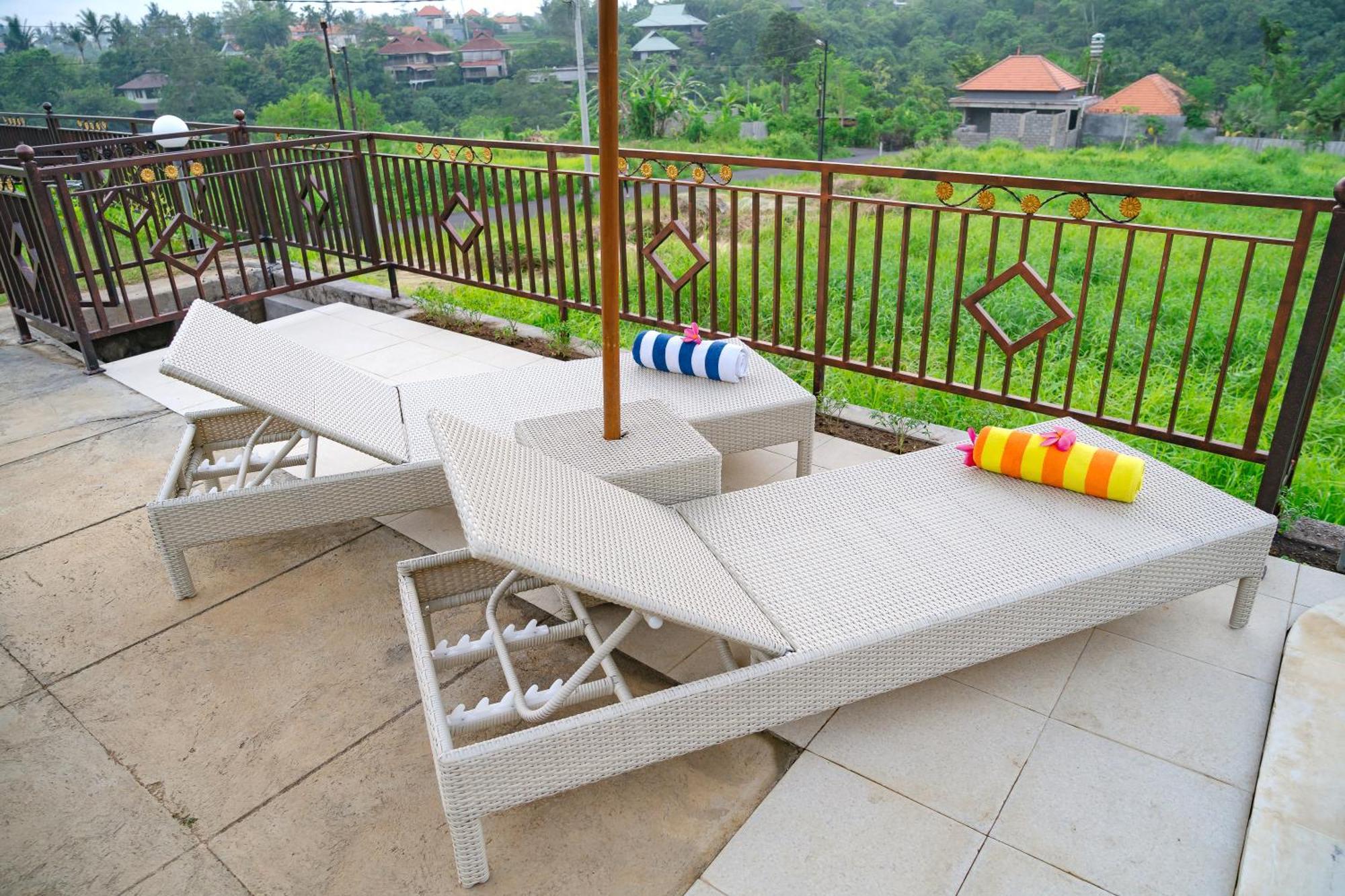 The Pyramid Ubud River Villas กีอันยาร์ ภายนอก รูปภาพ