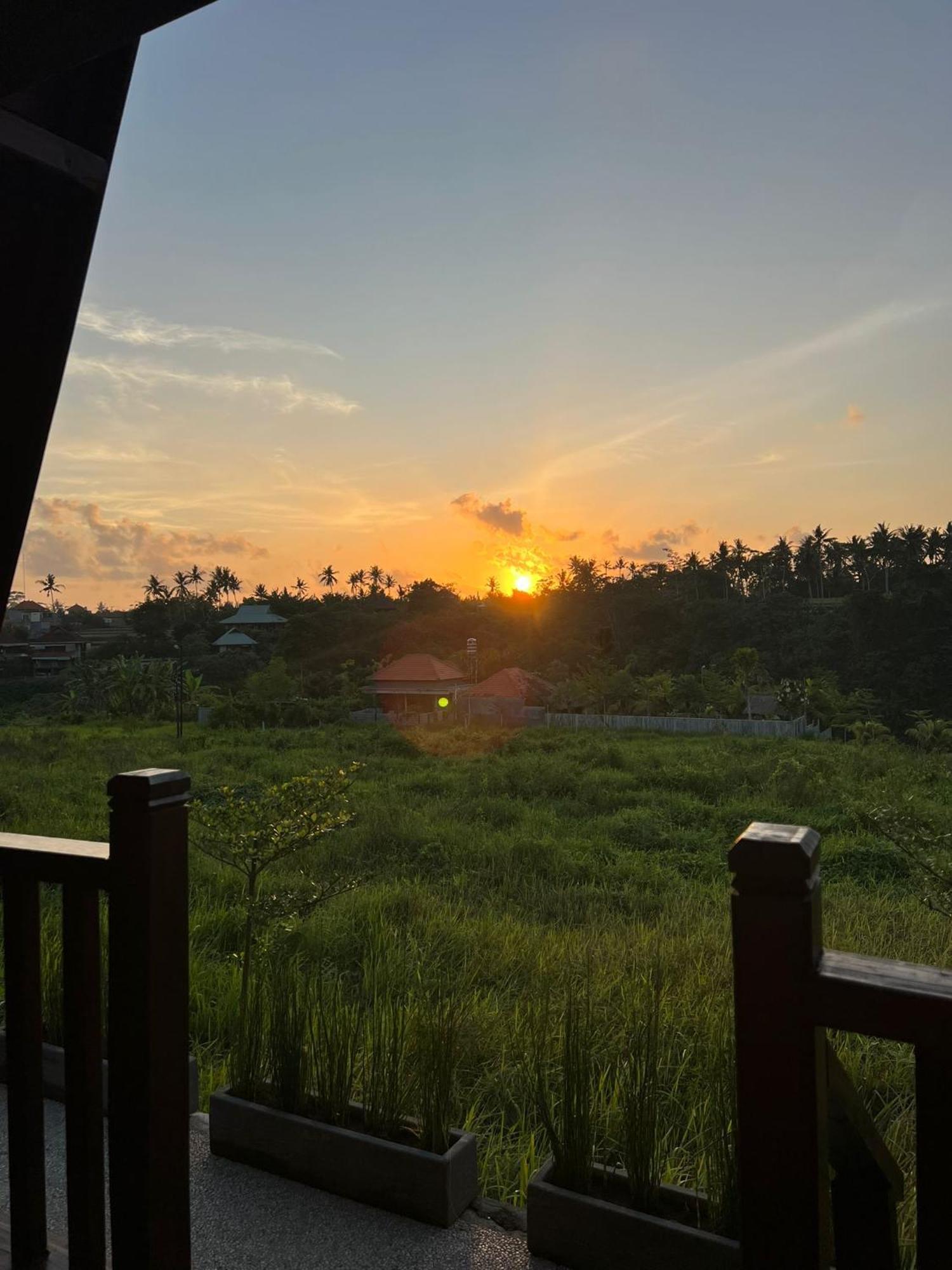The Pyramid Ubud River Villas กีอันยาร์ ภายนอก รูปภาพ