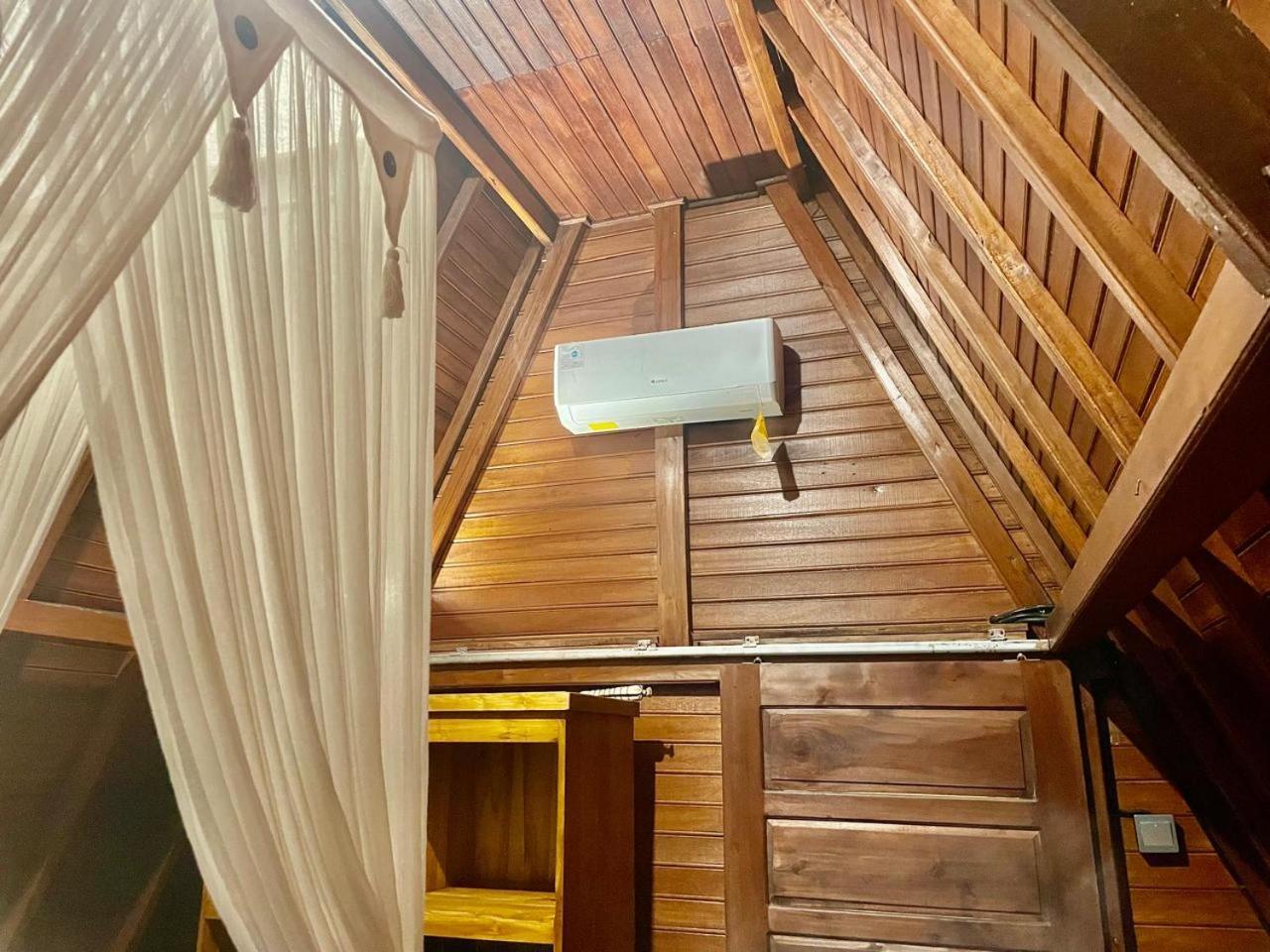 The Pyramid Ubud River Villas กีอันยาร์ ภายนอก รูปภาพ